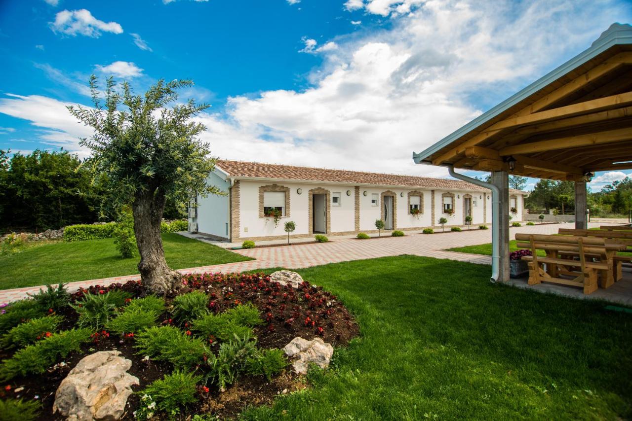 Slapovi Apartment Studenci